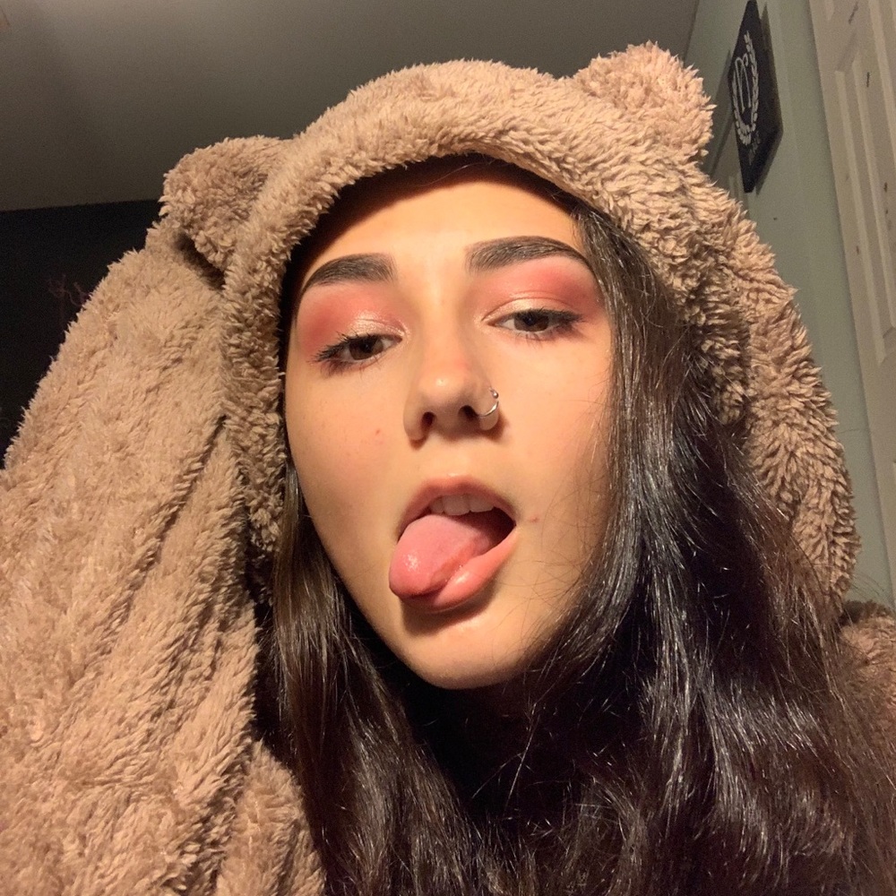 Meet your Posher, Amber